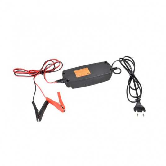 Inteligentní nabíječka 12V baterií 5A – Automax Smart 5AMP pro bezpečné nabíjení a údržbu - Obrázek 2