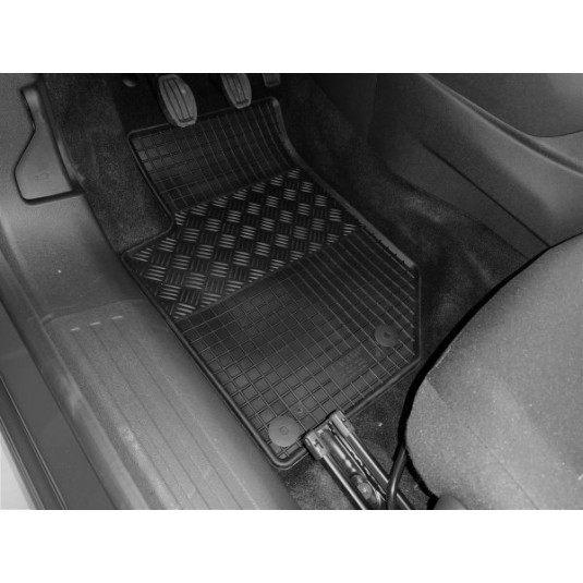 Pryžové rohože na míru pro Peugeot 2008 (od 2020) – Rigum | Kvalitní a přesně tvarované podlahové rohože - Obrázek 2