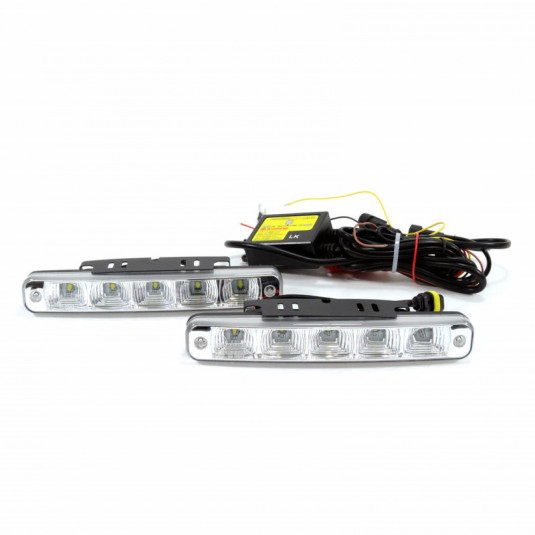 Amio DRL 507HP LED denní světla – univerzální design pro snadnou montáž - Obrázek 4