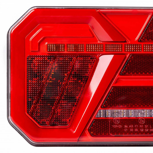 Amio Světlo zadní sdružené LED dynamické PRAVÉ RCL-04-R – výkonné multifunkční osvětlení pro užitková vozidla - Obrázek 4