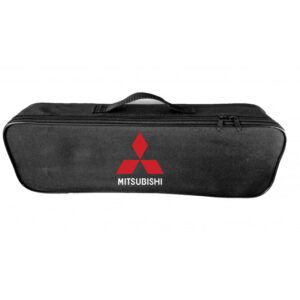 Taška do auta Mitsubishi – praktické uložení povinné výbavy s logem automobilky