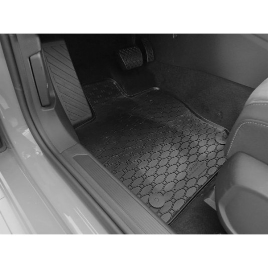 Pryžové rohože na míru pro SEAT Leon eTSI (od 2020) – Rigum - Obrázek 2